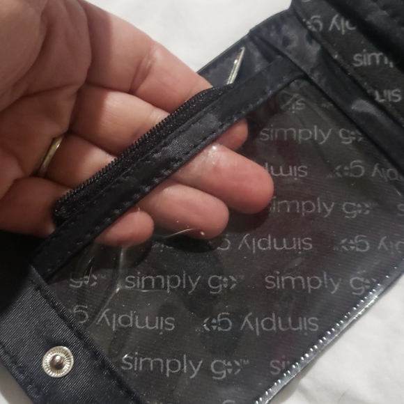 NWOT❤ Simply GO Crossbody organizer - Picture 7 of 7